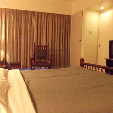 Hotel Bluehill Bhavnagar Eksteriør bilde